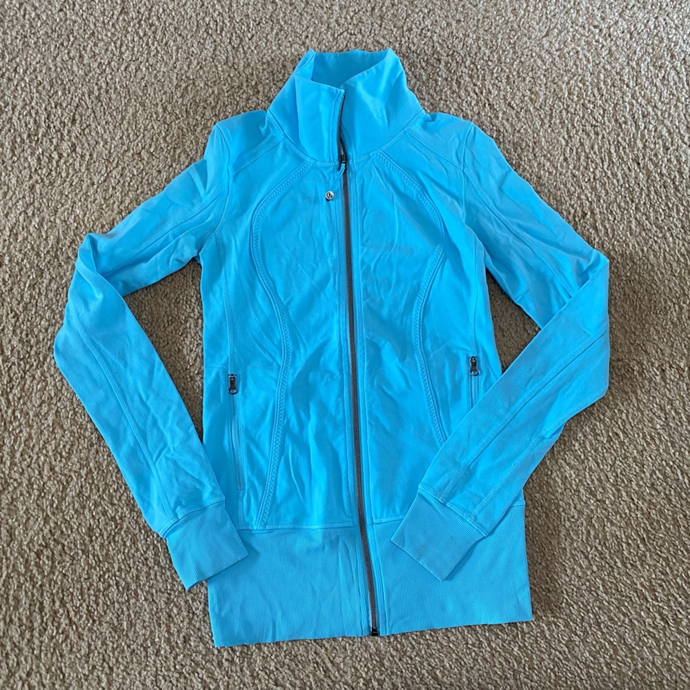 Lululemon Runderful 1/2 Zip
Space Dye Camo Berry Rumble Multi / Black - Picture 3 of 6